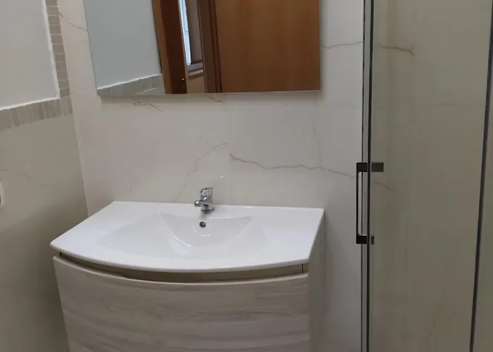 Relux Romagna 招待所 Fiumana